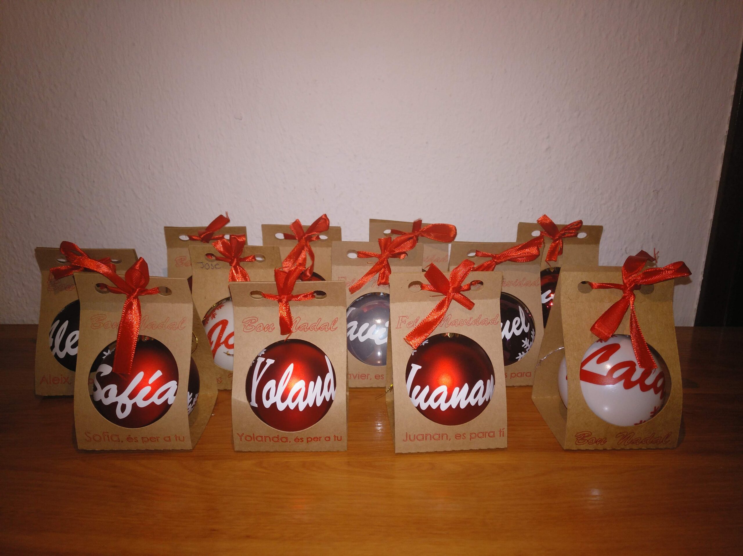 Bolas de navidad con nombre