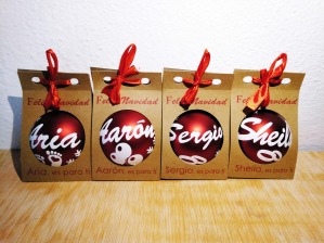 Bolas de navidad personalizadas con caja